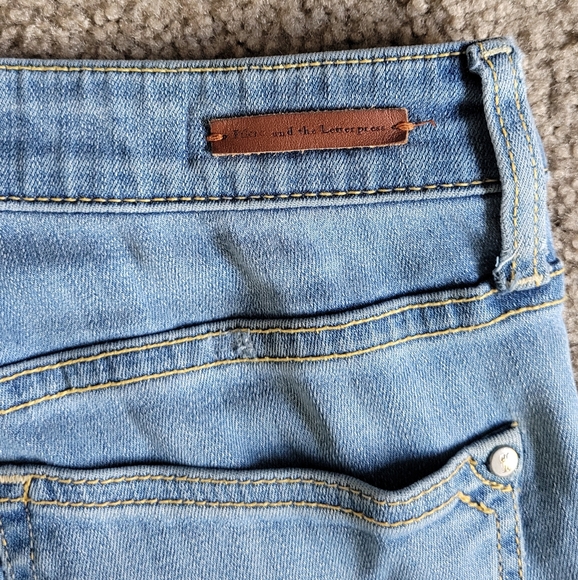 Anthropologie Pilcro and the Letterpress Script Mid-Rise Skinny Denim Jeans - Picture 5 of 16